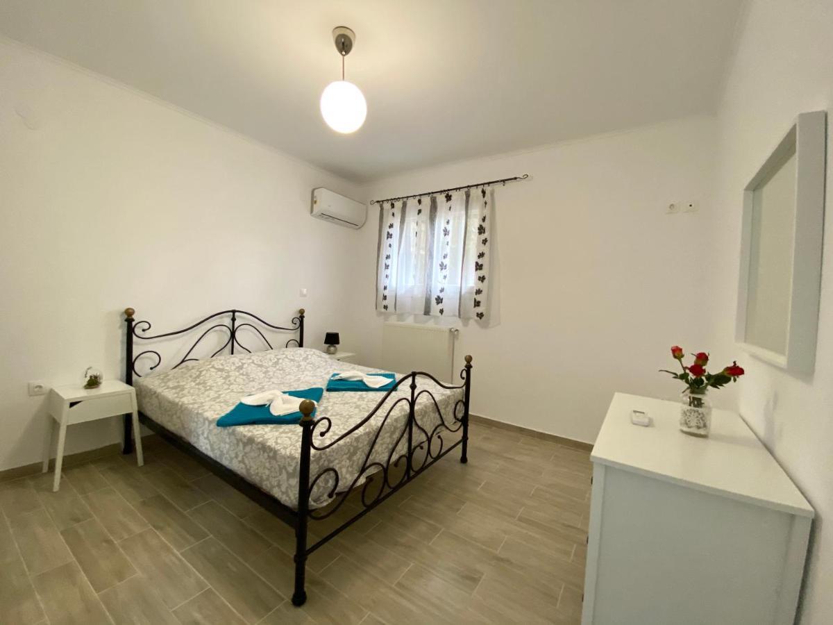 Coralli Pentati 2 "Dimitris Apartments" ภายนอก รูปภาพ